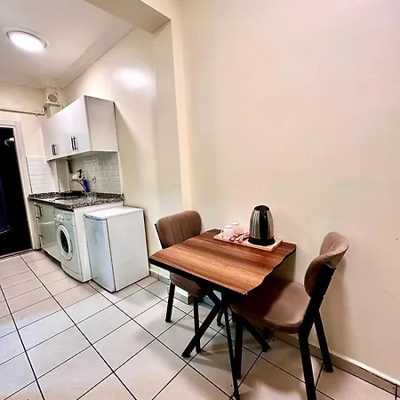 Golden Kent Apart&suites מלון 3*