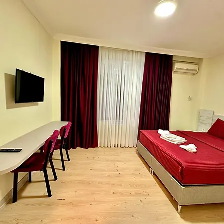 מלון Golden Kent Apart&suites 3*