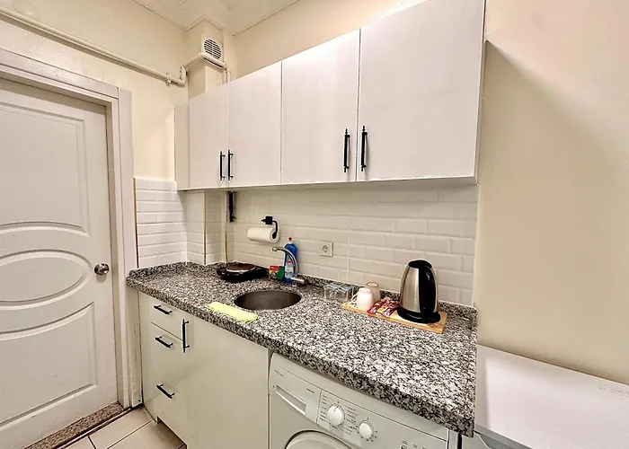 Golden Kent Apart&suites